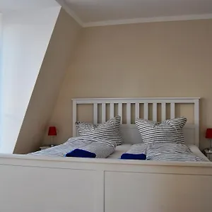  Apartment Trafford Sky Homes